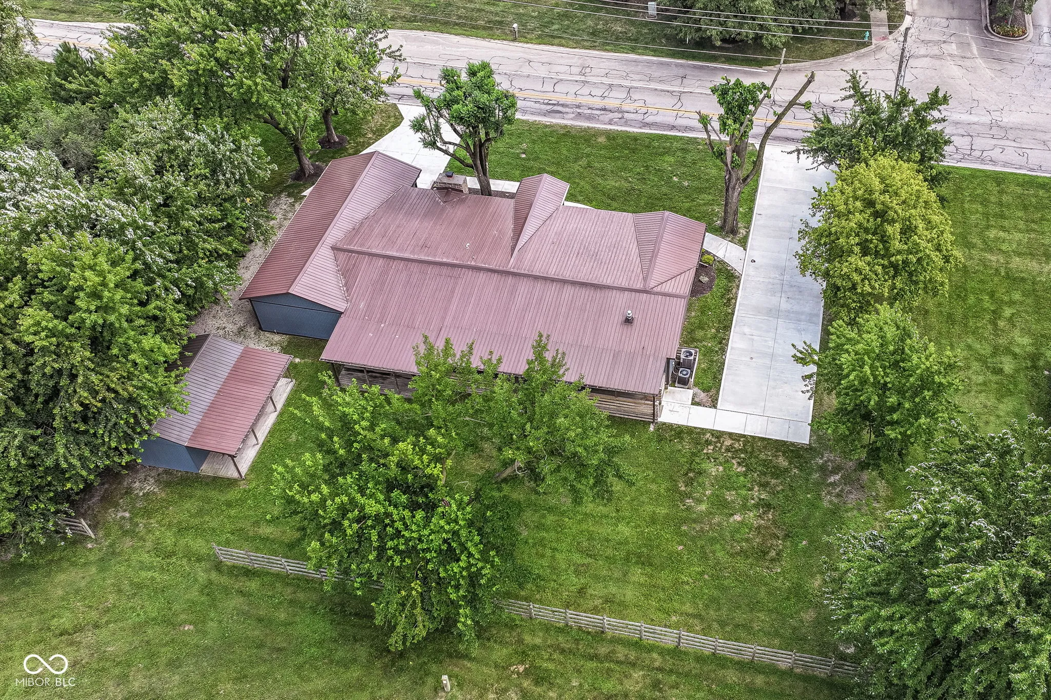 McCordsville, Indiana 46055, United States, 3 Bedrooms Bedrooms, ,4 BathroomsBathrooms,Residential,Pending,182382