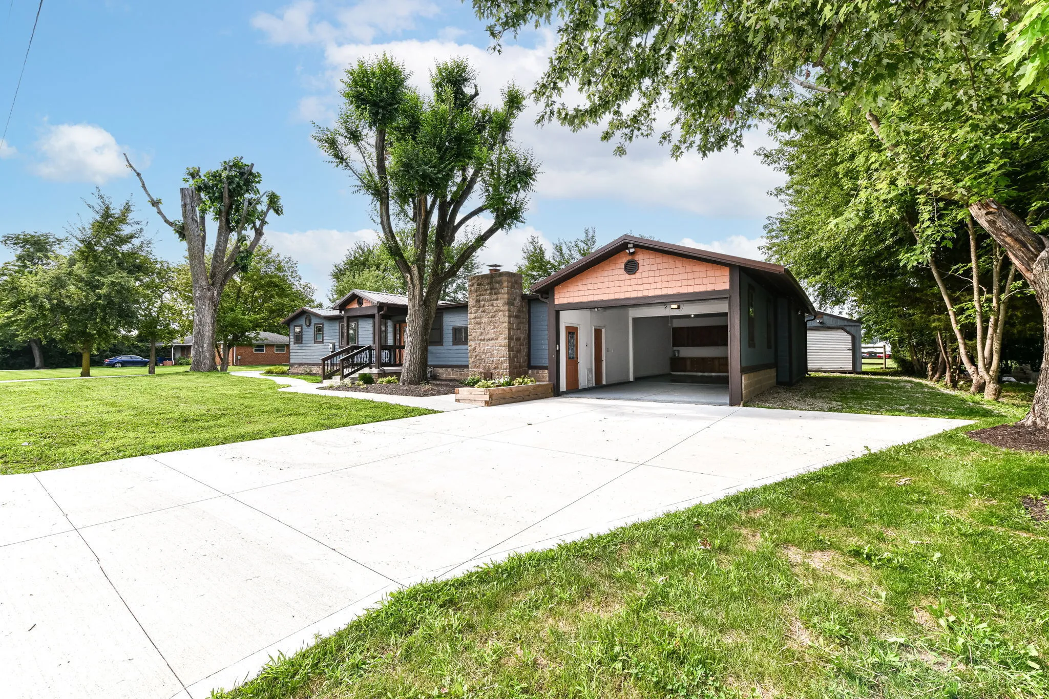 McCordsville, Indiana 46055, United States, 3 Bedrooms Bedrooms, ,4 BathroomsBathrooms,Residential,Pending,182382