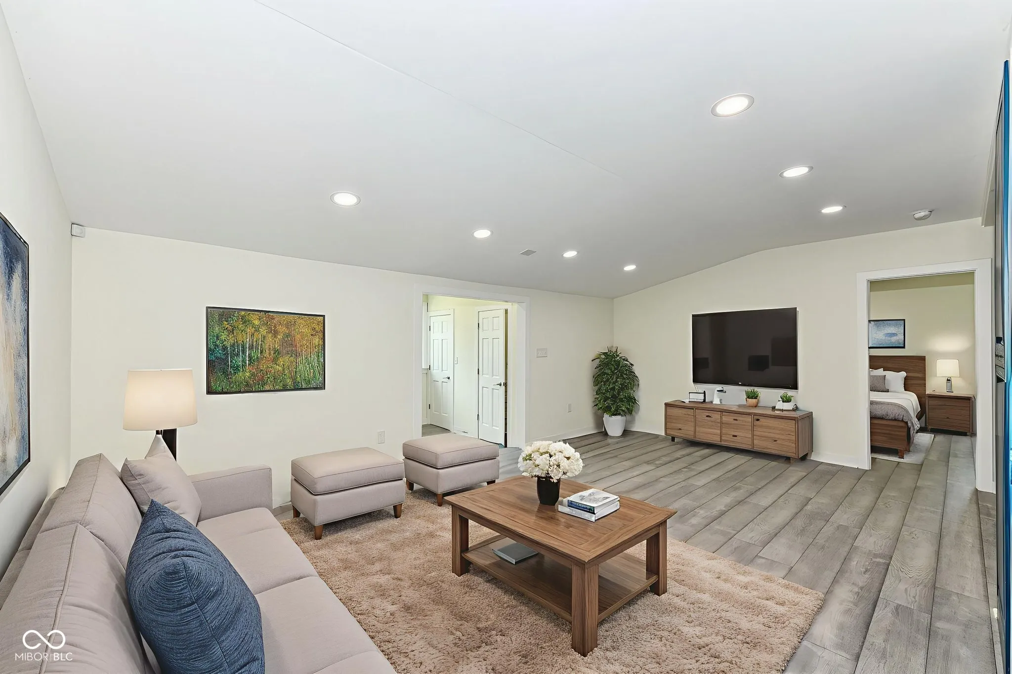 McCordsville, Indiana 46055, United States, 3 Bedrooms Bedrooms, ,4 BathroomsBathrooms,Residential,Pending,182382