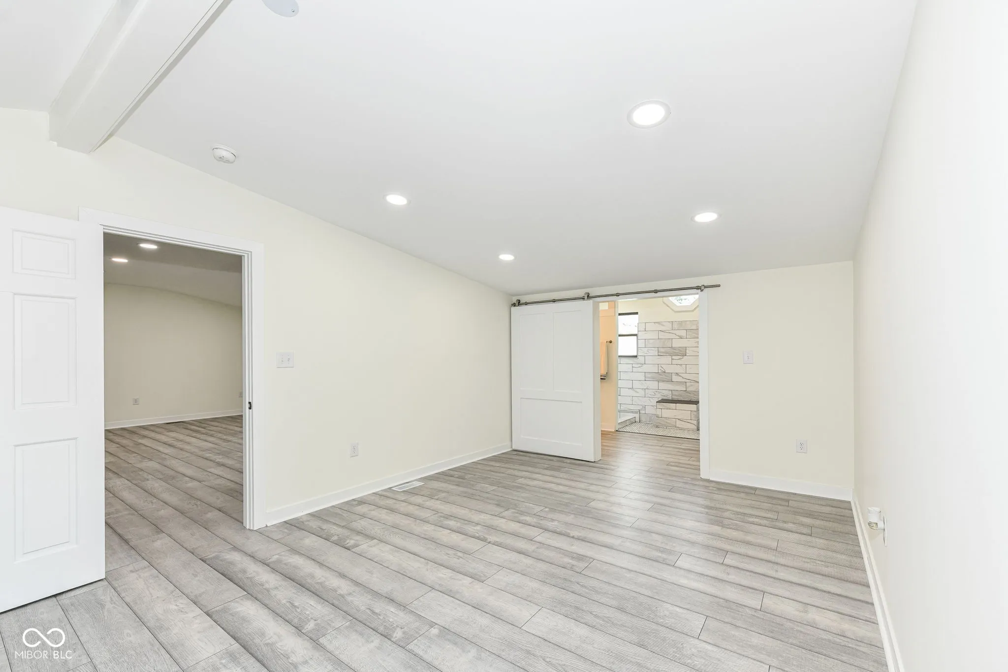 McCordsville, Indiana 46055, United States, 3 Bedrooms Bedrooms, ,4 BathroomsBathrooms,Residential,Pending,182382