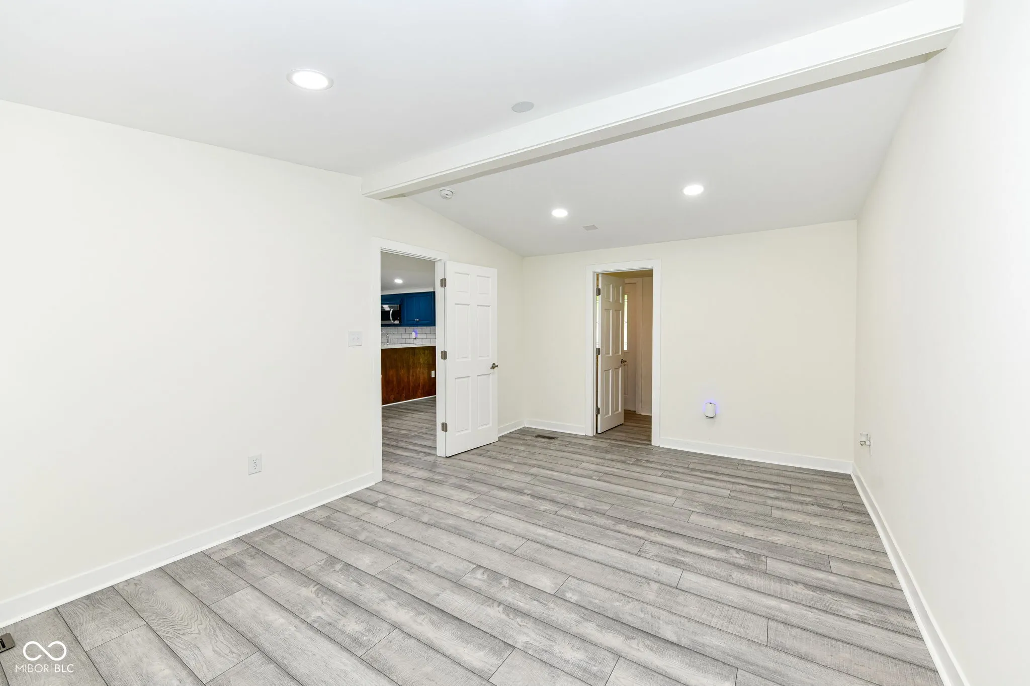 McCordsville, Indiana 46055, United States, 3 Bedrooms Bedrooms, ,4 BathroomsBathrooms,Residential,Pending,182382