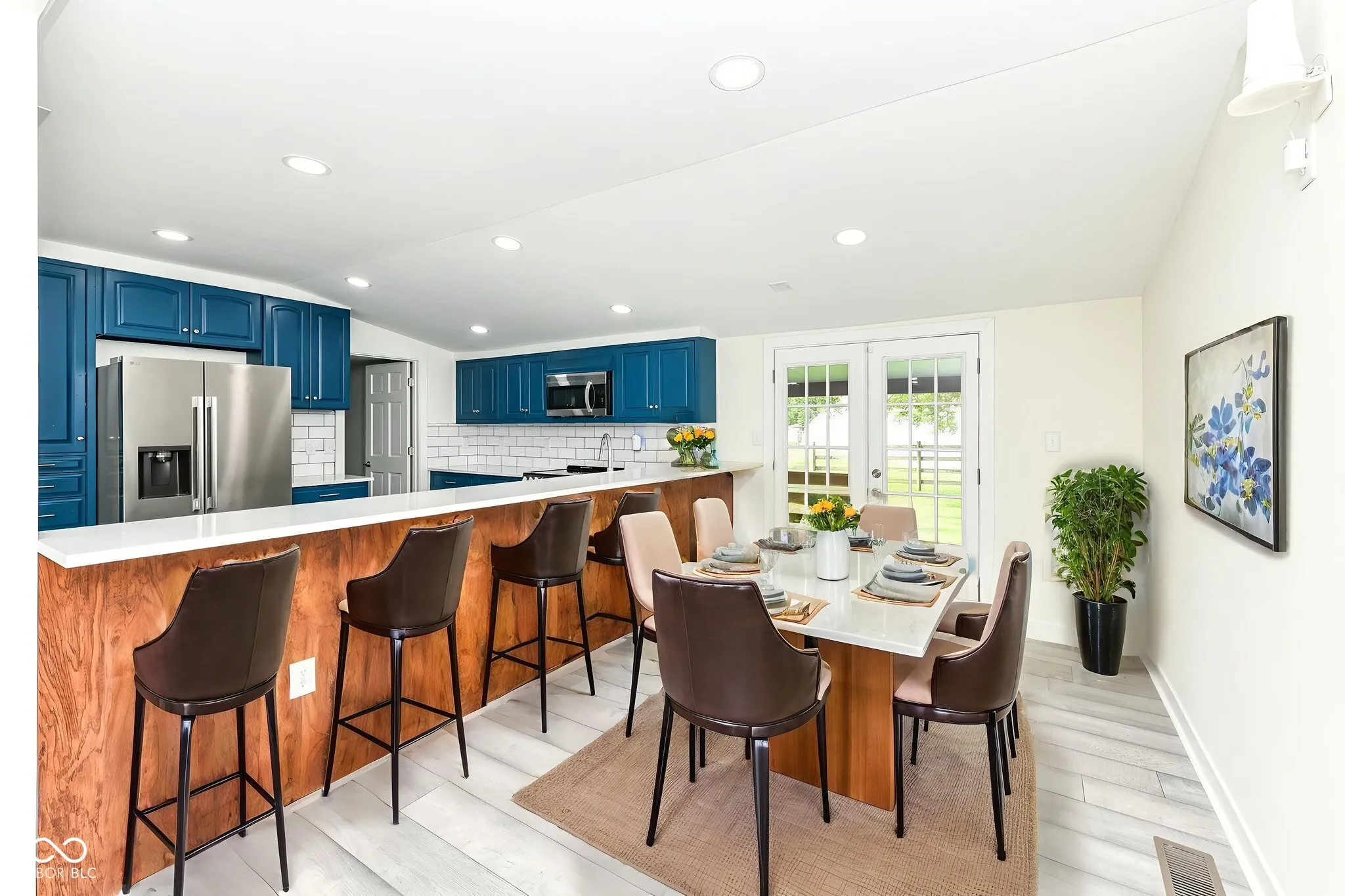 McCordsville, Indiana 46055, United States, 3 Bedrooms Bedrooms, ,4 BathroomsBathrooms,Residential,Pending,182382