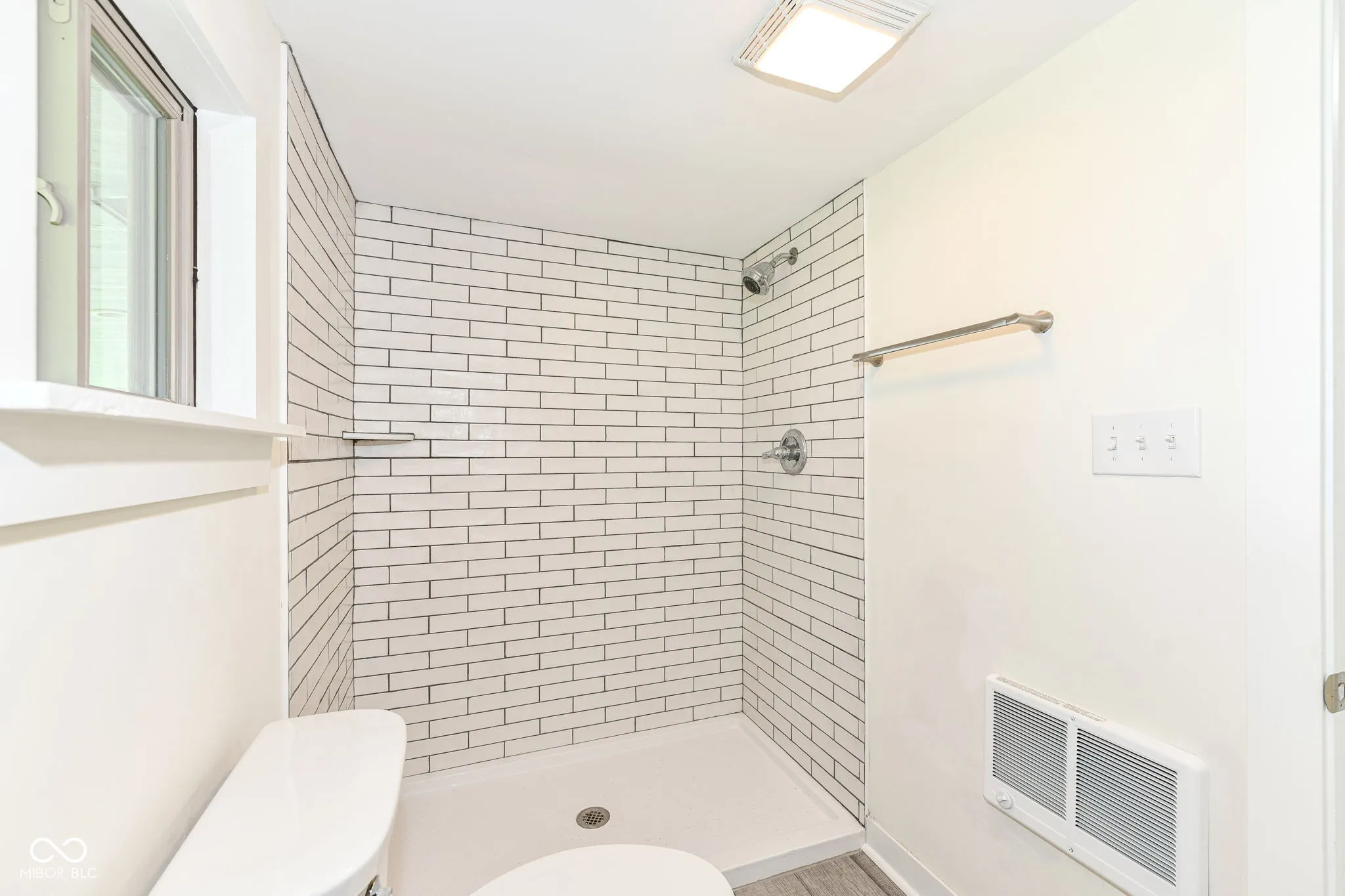 McCordsville, Indiana 46055, United States, 3 Bedrooms Bedrooms, ,4 BathroomsBathrooms,Residential,Pending,182382