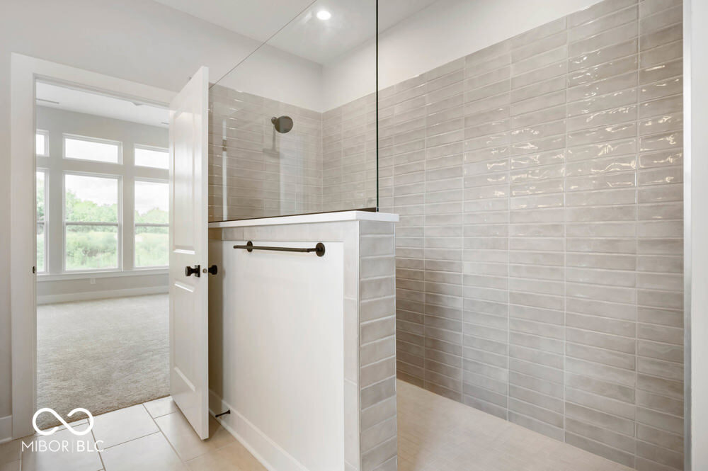 11924 Gray Ghost Way