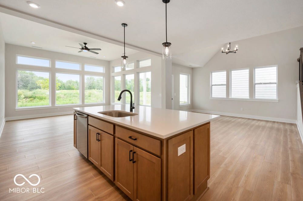 11924 Gray Ghost Way