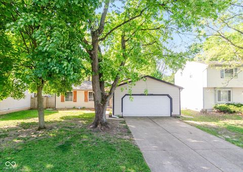 Photo of 11505 E 10th Street, Indianapolis, IN 46229 (MLS # 22098524)