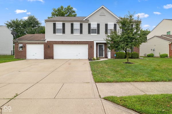 4804 SPRING FLOWER CT, INDIANAPOLIS, IN 46237 - Image 200a565a44ff922e690e7b0cd91c6a82/266372795