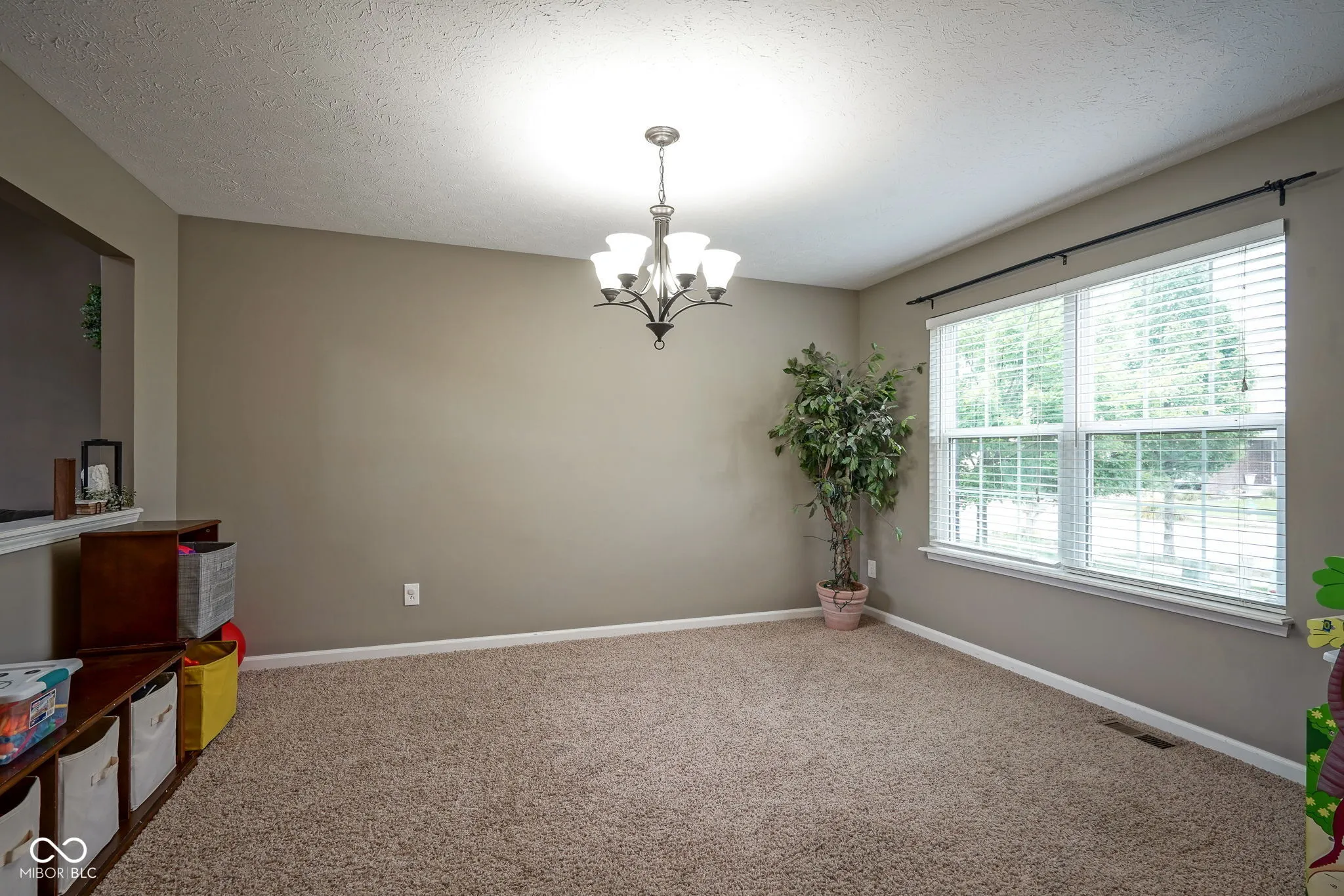 Fishers, Indiana 46038, United States, 3 Bedrooms Bedrooms, ,3 BathroomsBathrooms,Residential,Active,160920