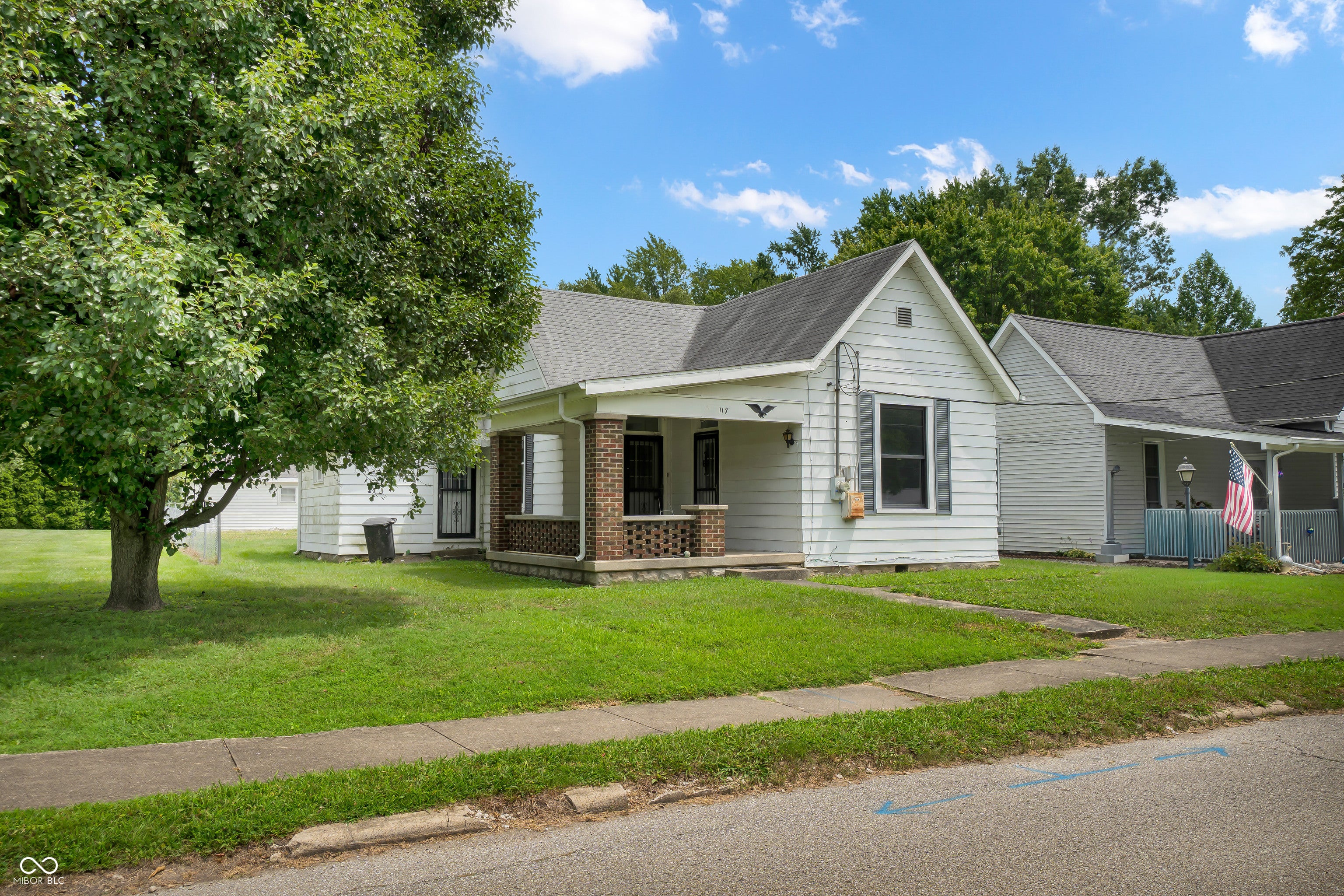 117 W College Street