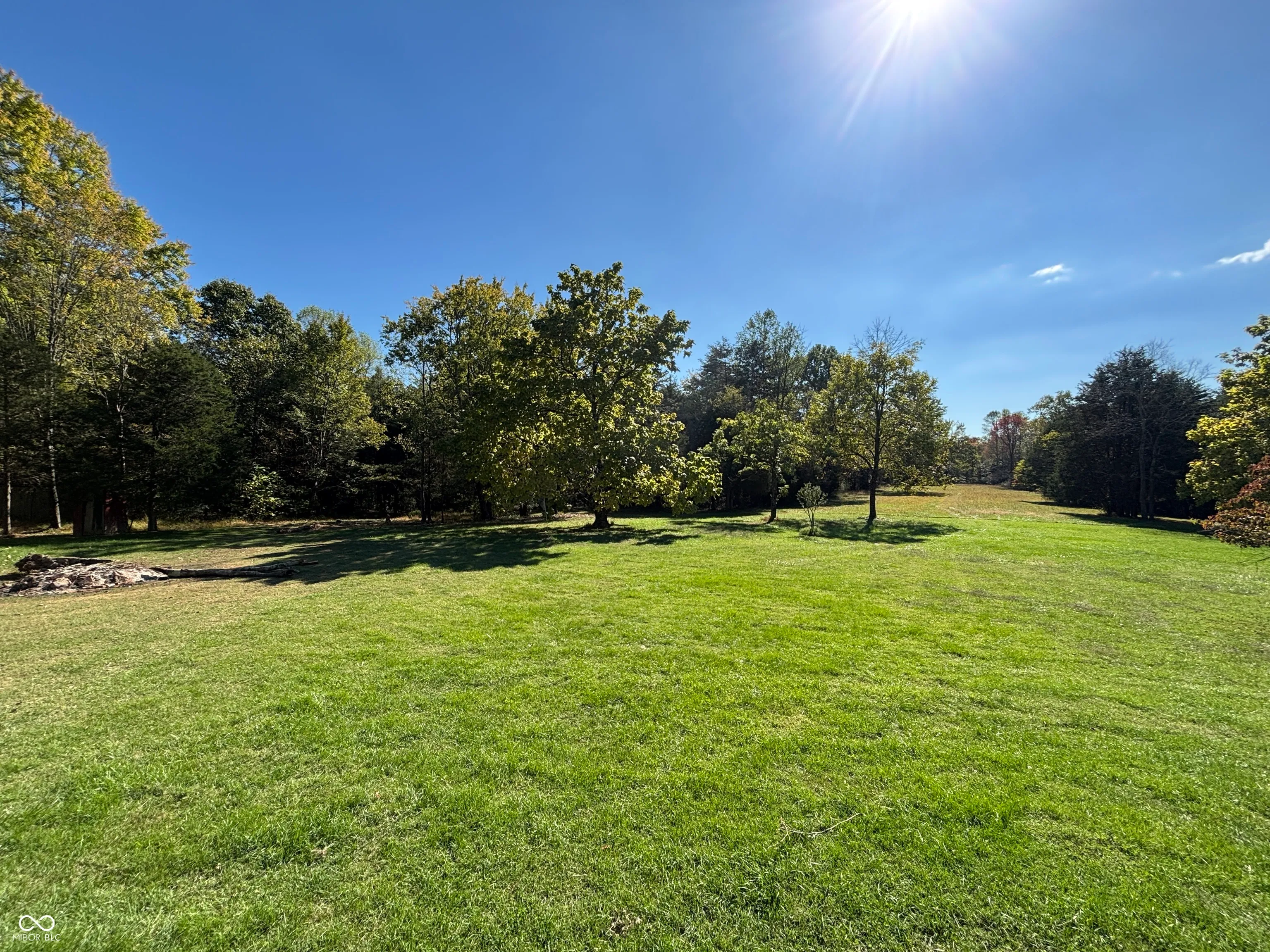 Nashville, Indiana 47448, United States, 5 Bedrooms Bedrooms, ,3 BathroomsBathrooms,Residential,Pending,237148