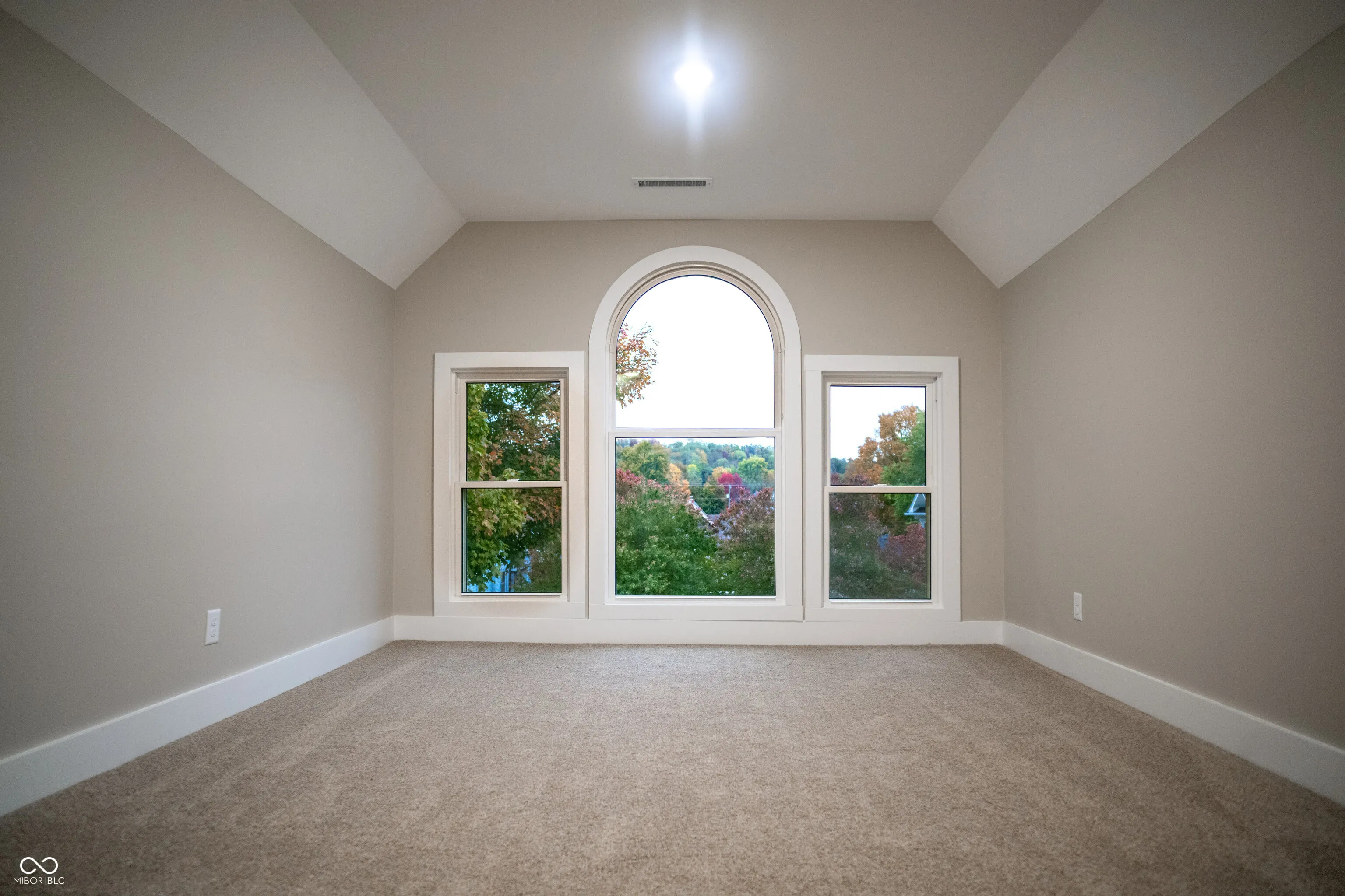 Martinsville, Indiana 46151, United States, 4 Bedrooms Bedrooms, ,3 BathroomsBathrooms,Residential,Active,236501