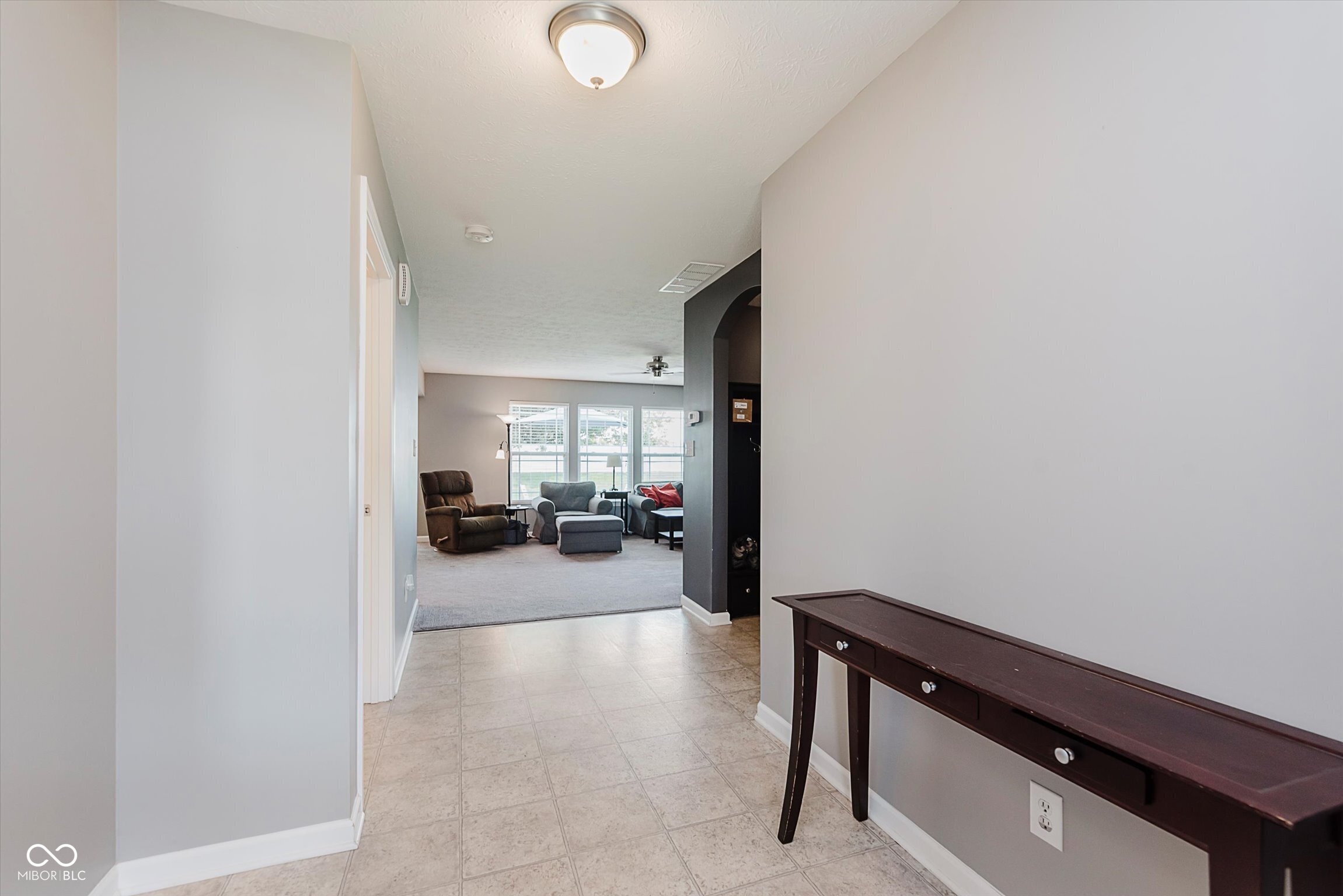 985 Farmington Trail