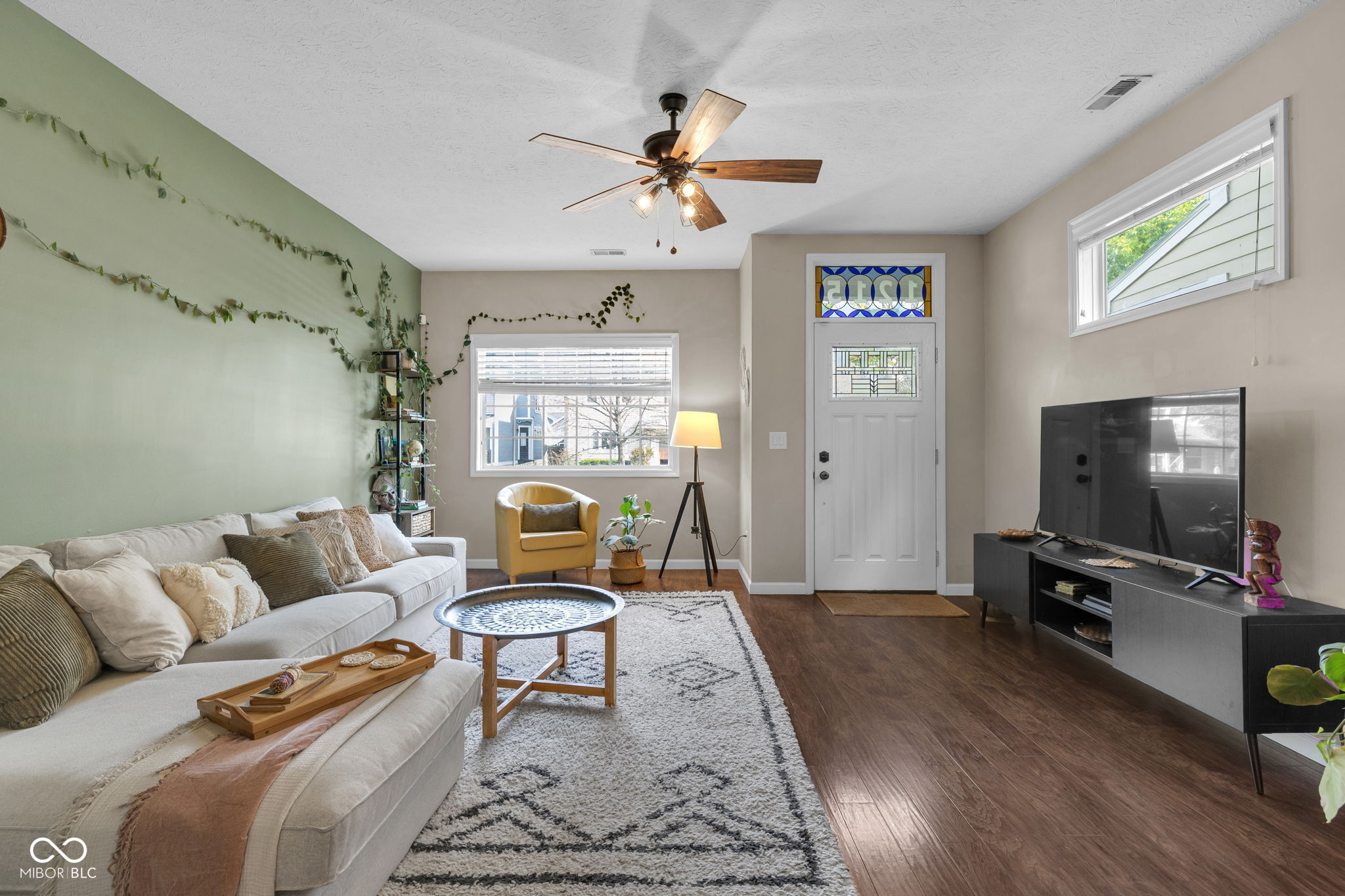 1215 Pleasant Street