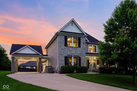 2898 Violet Court W Columbus IN 47201