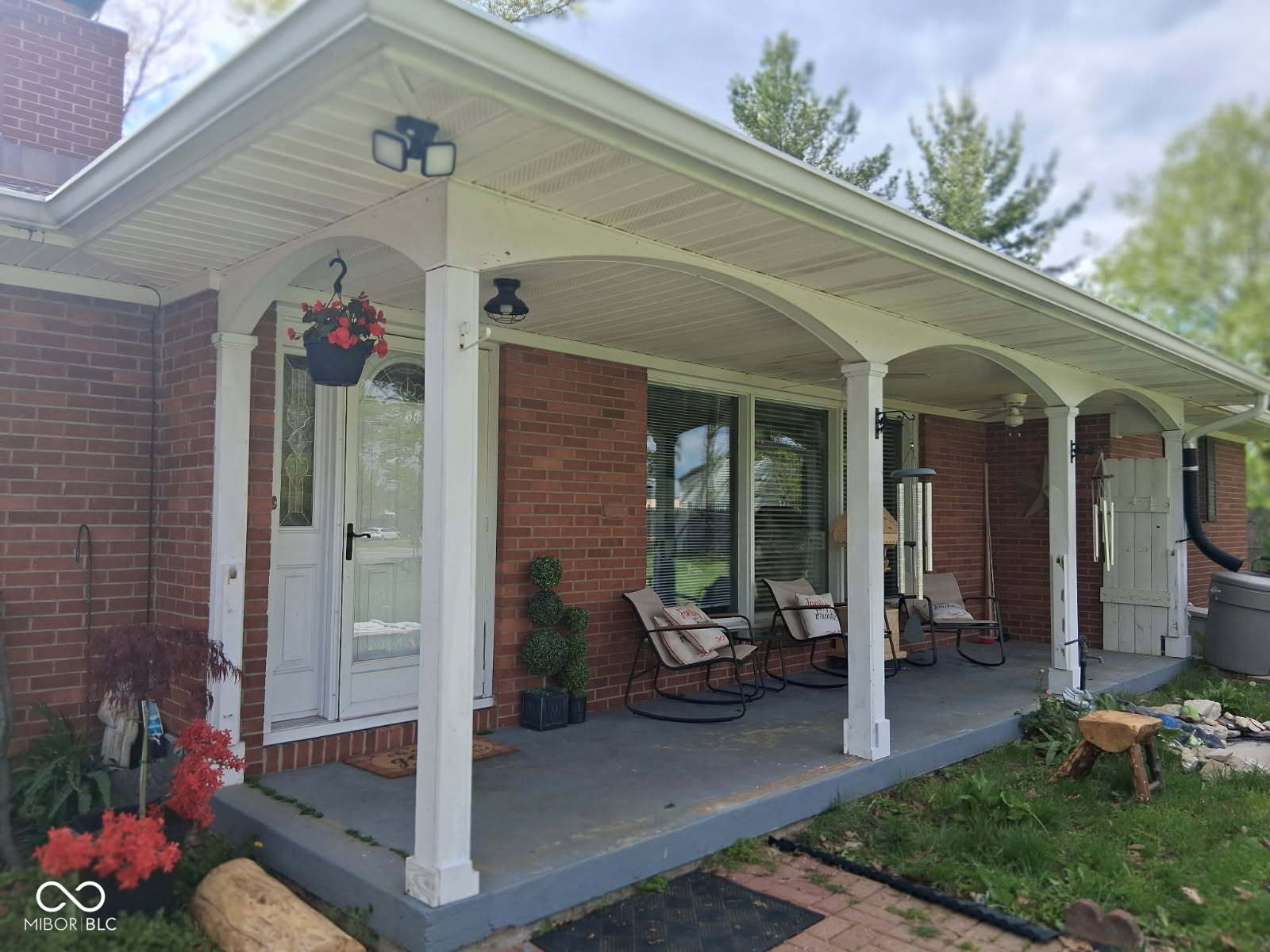 27 N Scatterfield Road