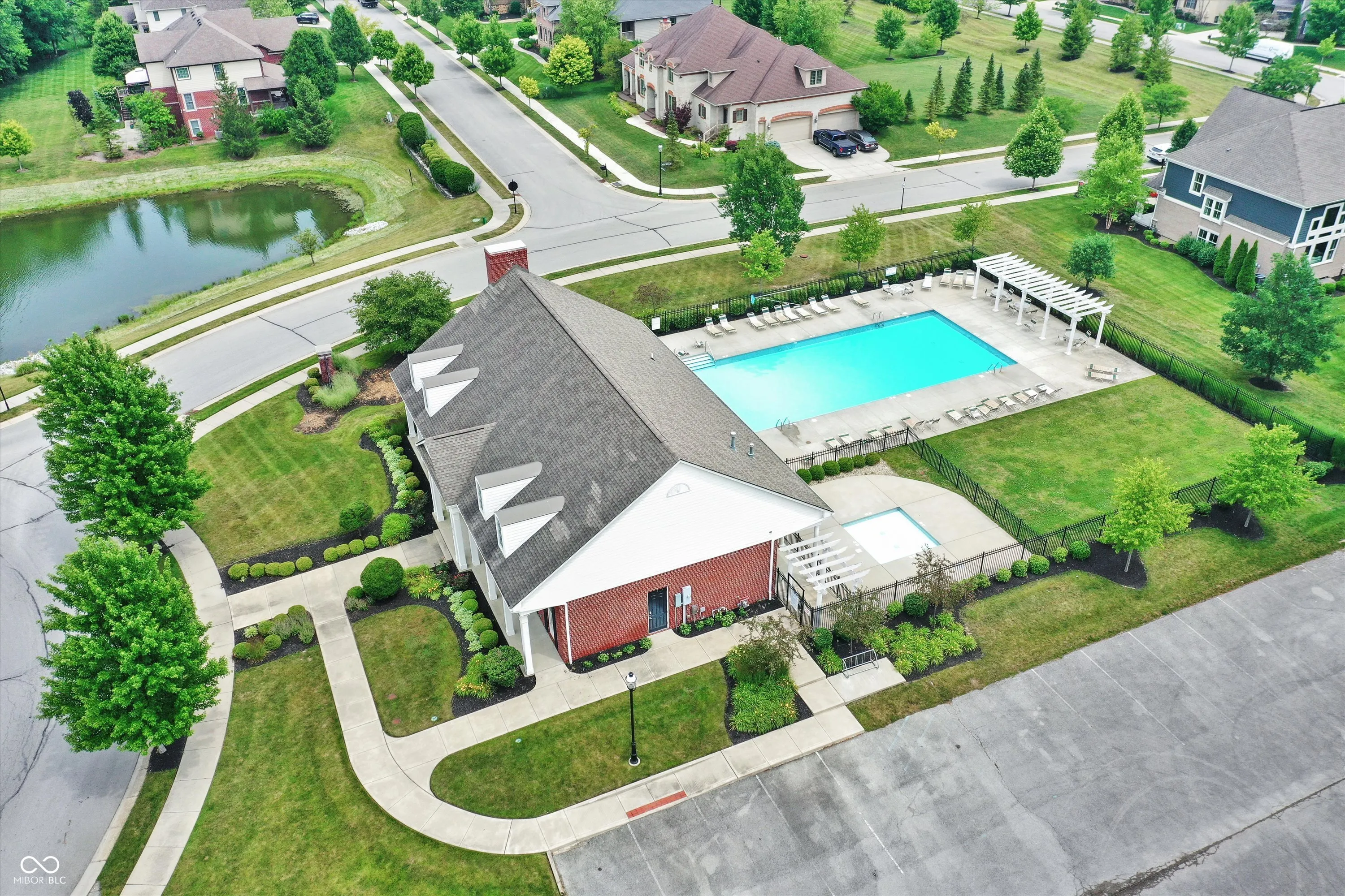 Fishers, Indiana 46037, United States, 3 Bedrooms Bedrooms, ,3 BathroomsBathrooms,Residential,Pending,196940