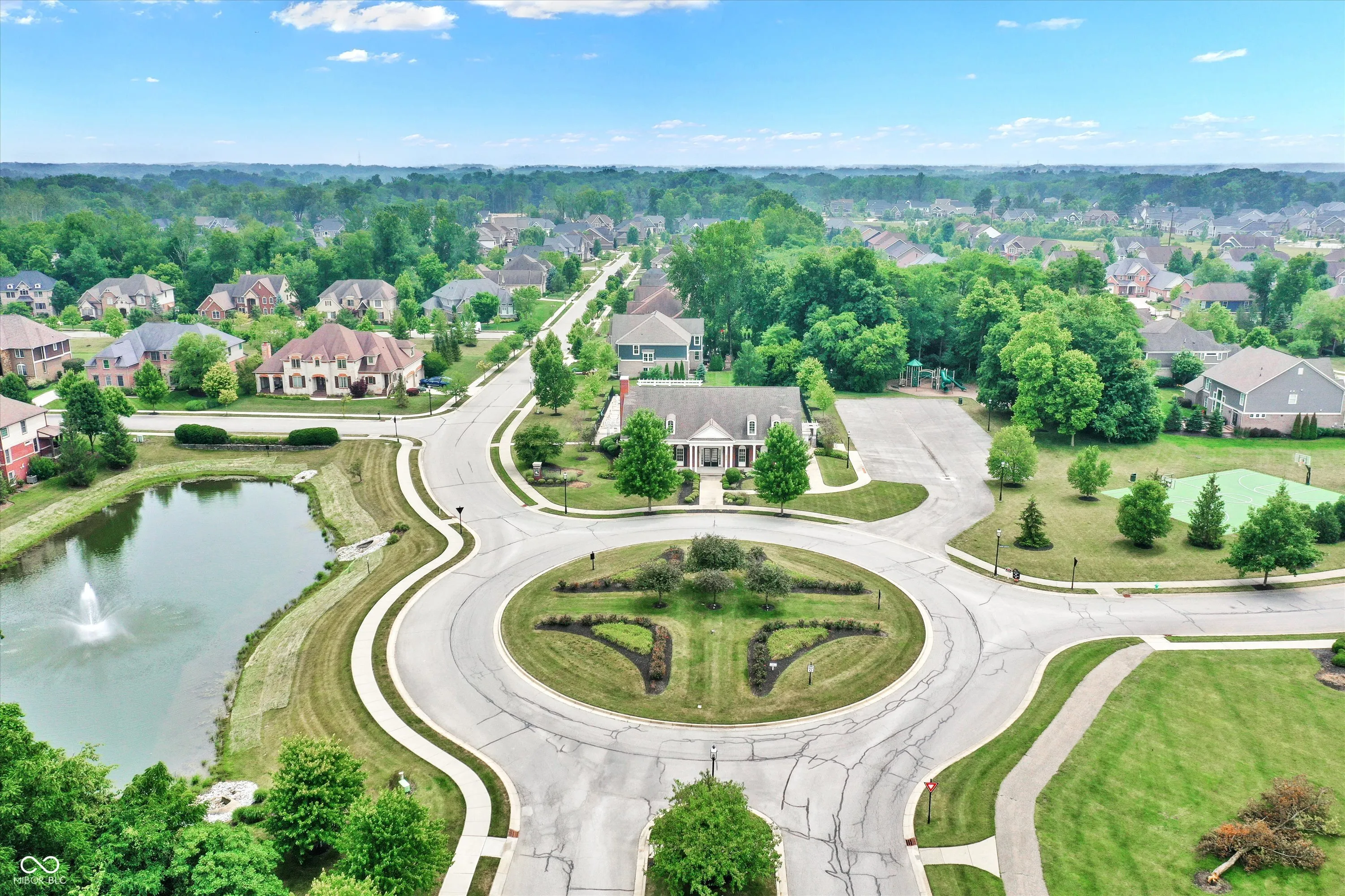 Fishers, Indiana 46037, United States, 3 Bedrooms Bedrooms, ,3 BathroomsBathrooms,Residential,Pending,196940