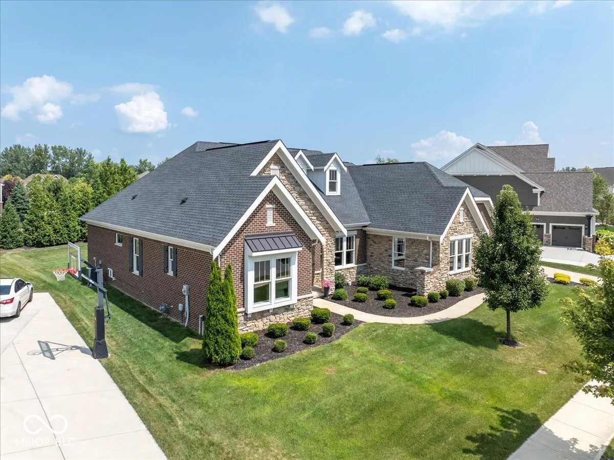 Fishers, Indiana 46037, United States, 3 Bedrooms Bedrooms, ,3 BathroomsBathrooms,Residential,Pending,196940