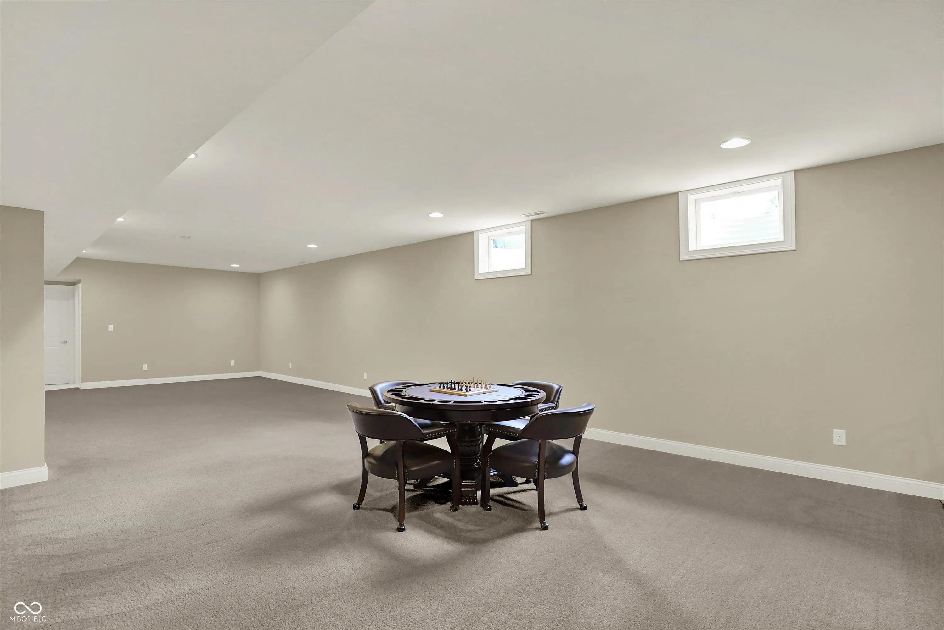 Fishers, Indiana 46037, United States, 3 Bedrooms Bedrooms, ,3 BathroomsBathrooms,Residential,Pending,196940