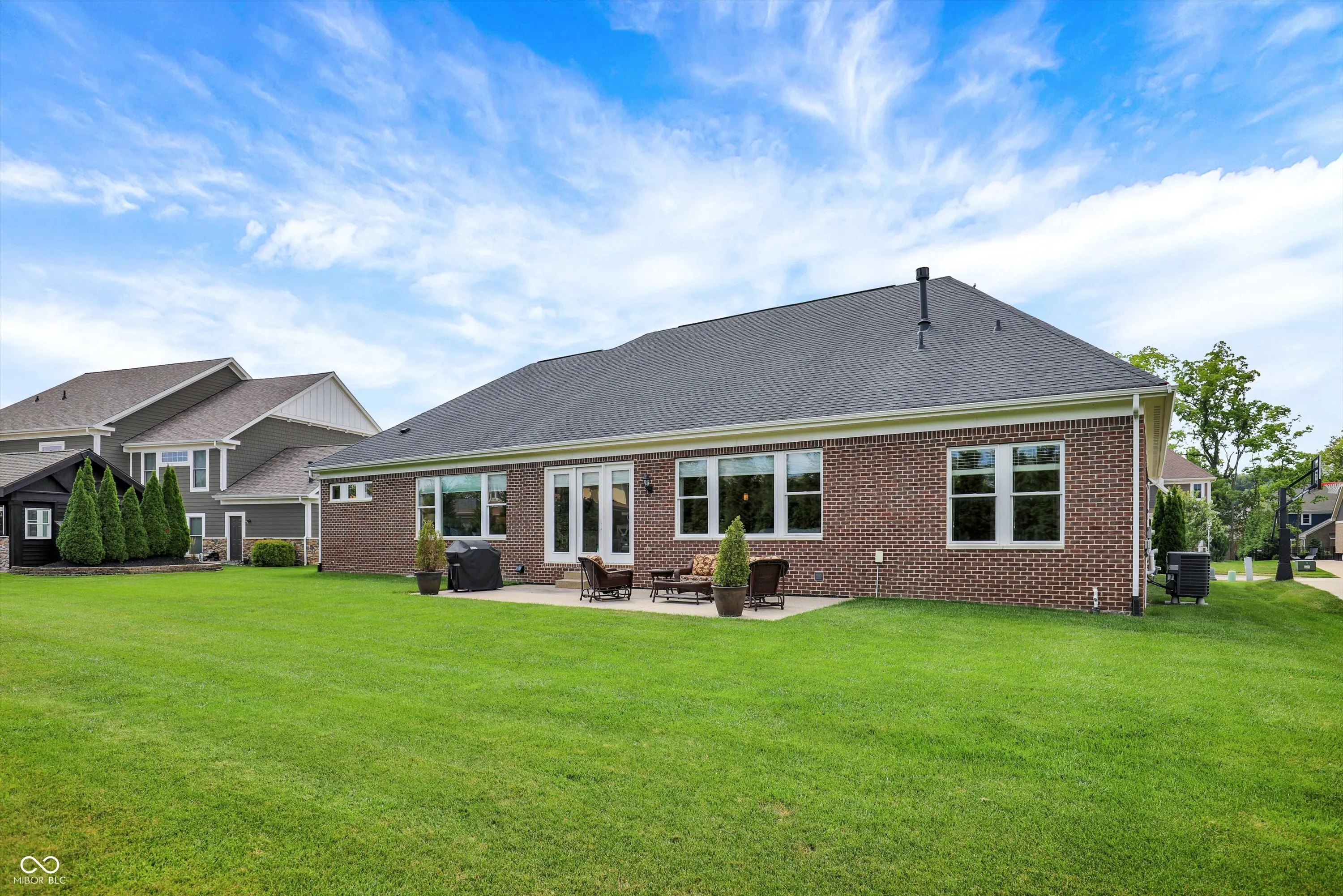 Fishers, Indiana 46037, United States, 3 Bedrooms Bedrooms, ,3 BathroomsBathrooms,Residential,Pending,196940