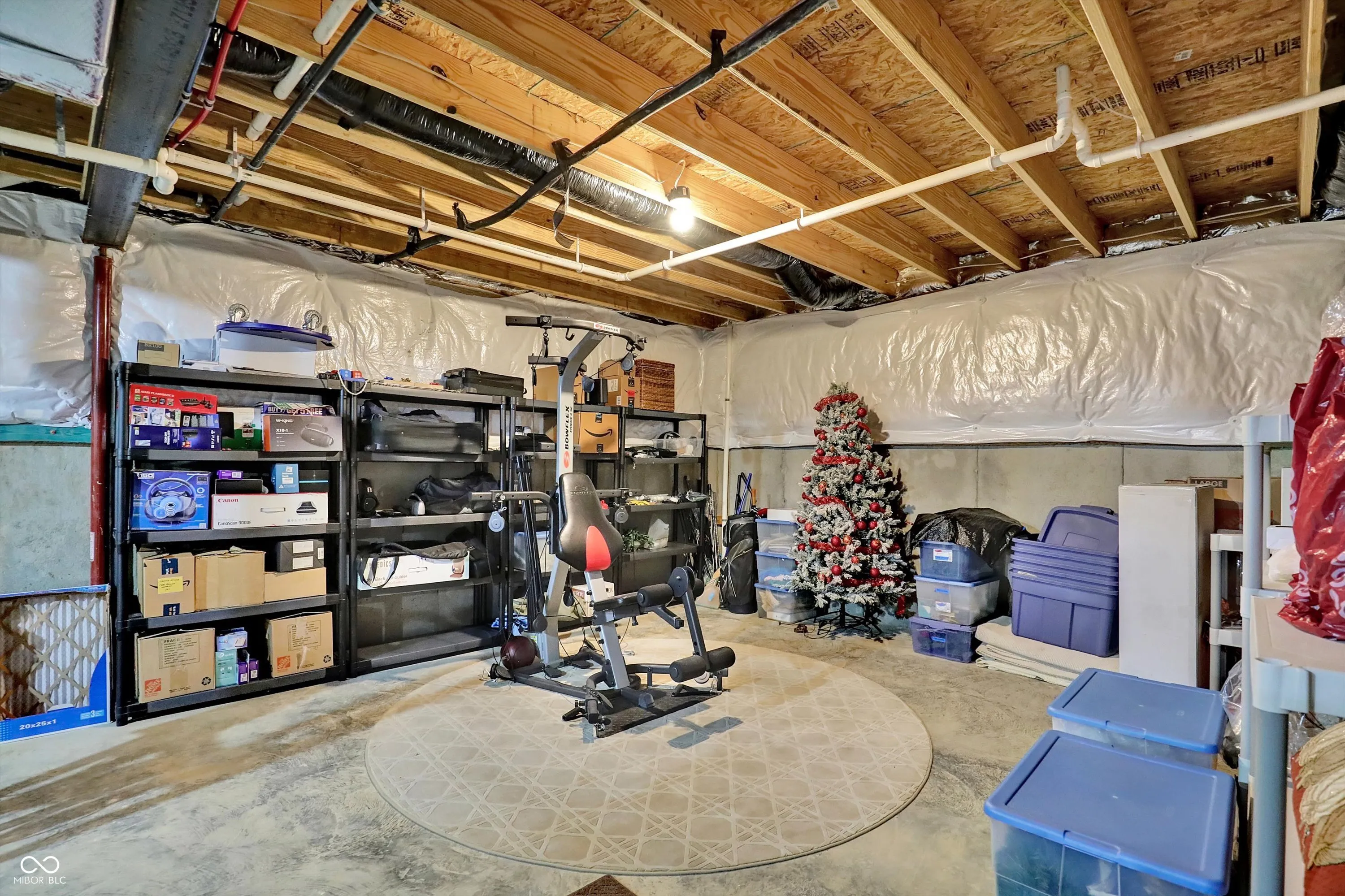 Fishers, Indiana 46037, United States, 3 Bedrooms Bedrooms, ,3 BathroomsBathrooms,Residential,Pending,196940