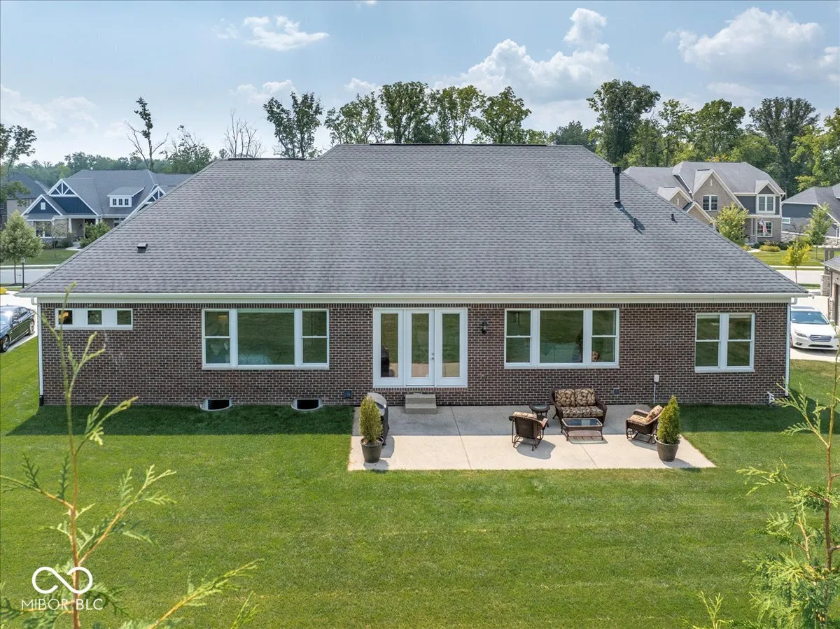 Fishers, Indiana 46037, United States, 3 Bedrooms Bedrooms, ,3 BathroomsBathrooms,Residential,Pending,196940