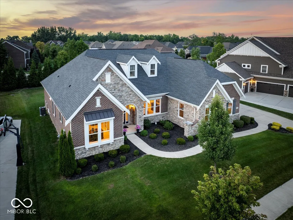 Fishers, Indiana 46037, United States, 3 Bedrooms Bedrooms, ,3 BathroomsBathrooms,Residential,Pending,196940