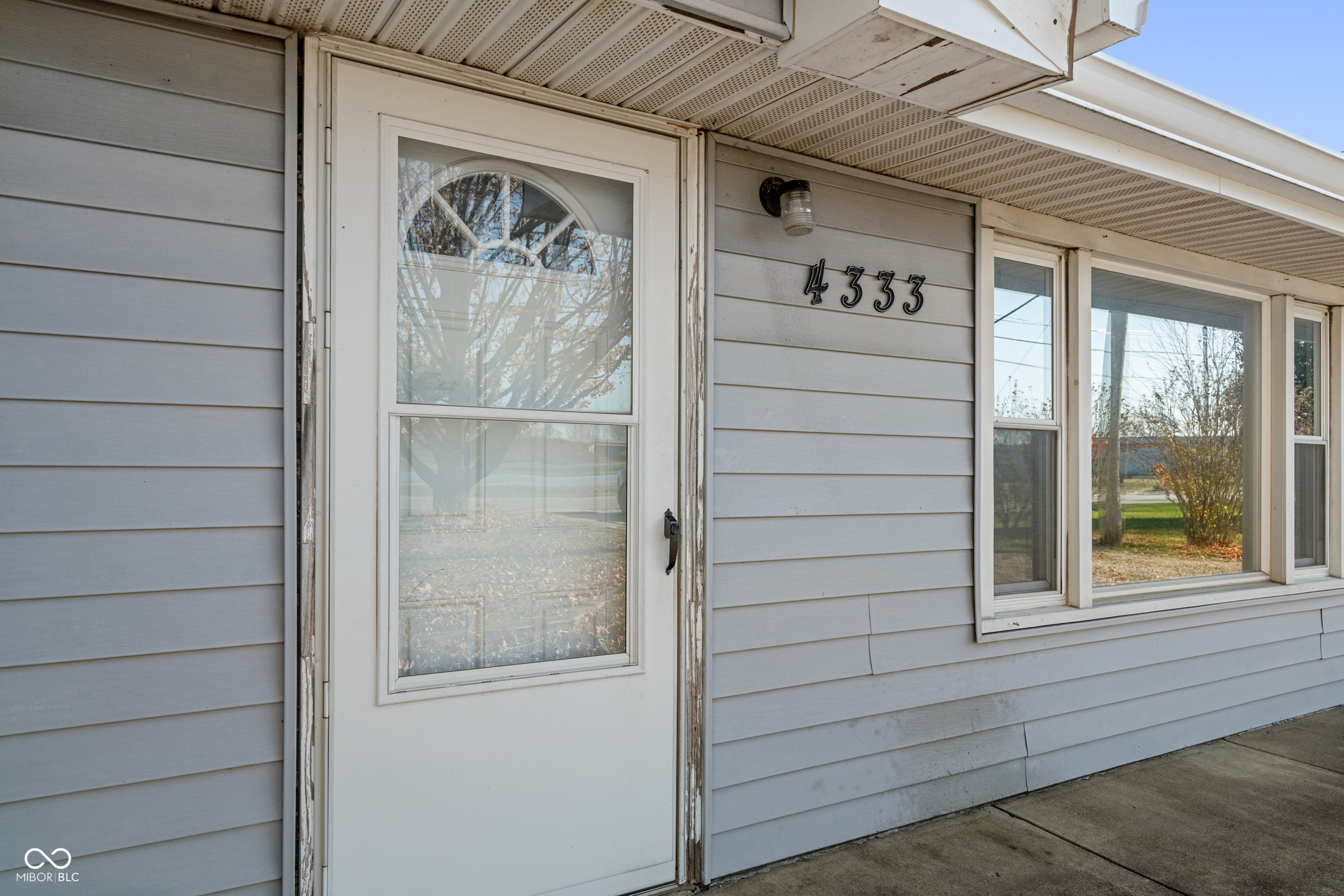 4333 N County Road 1000 E