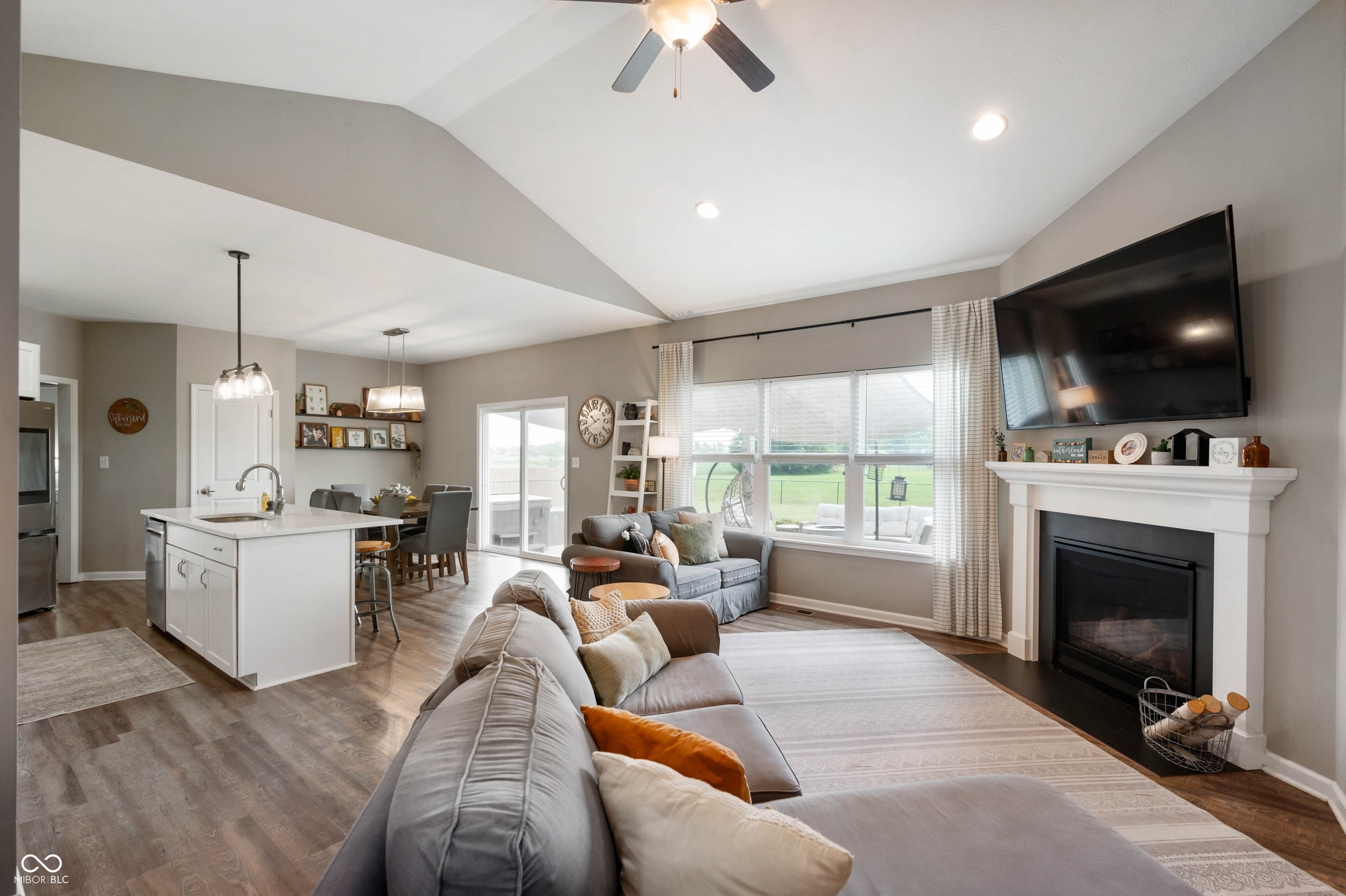 6420 Colt Lane
