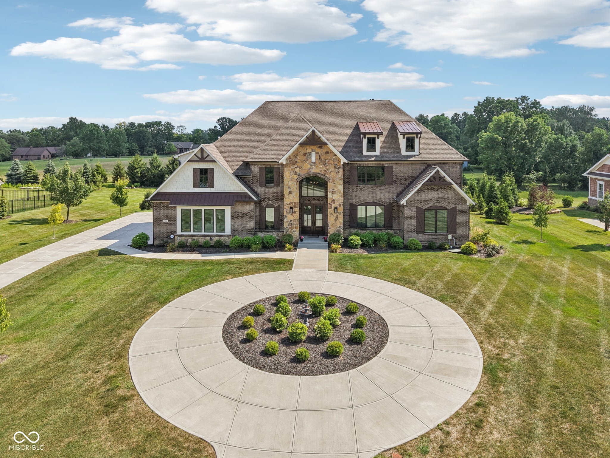2701 Oak Way Trace