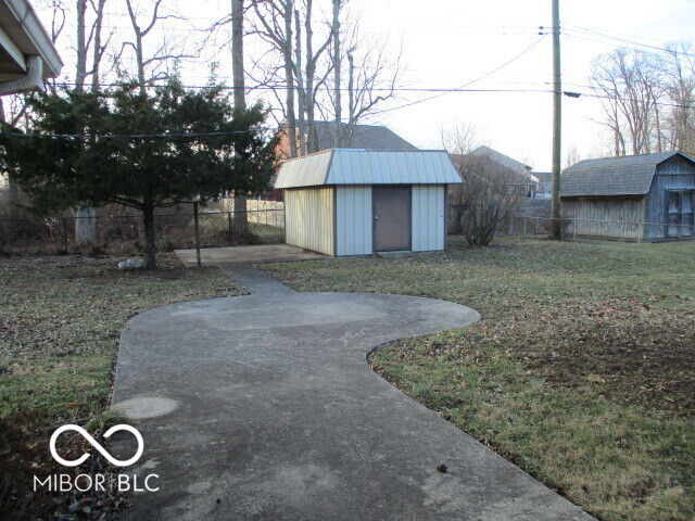 7126 Forest Park Drive