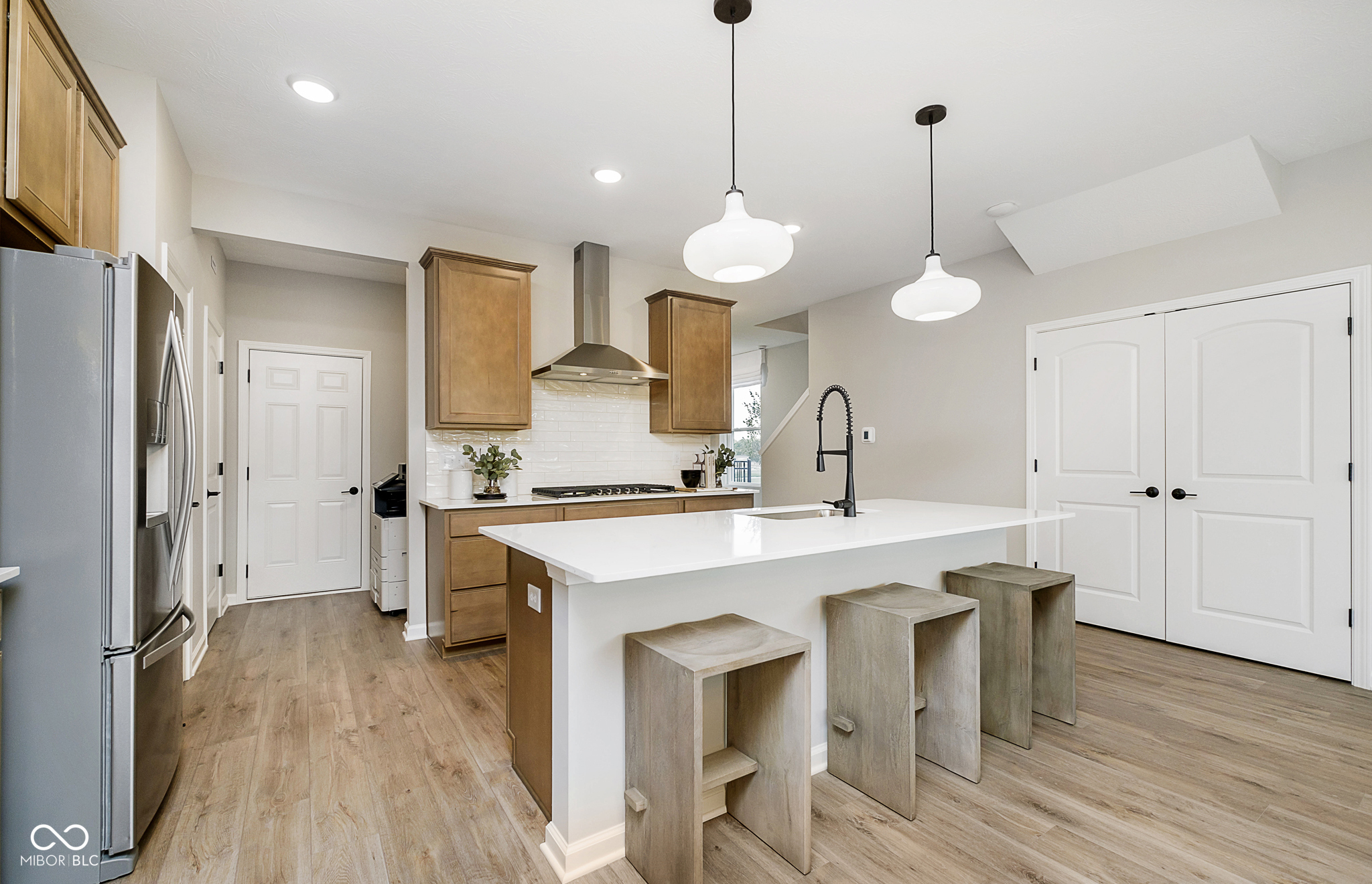 9737 Oleander Drive