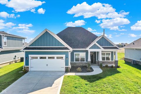 Photo of 1629 Tupelo Drive, Greenfield, IN 46140 (MLS # 22071314)