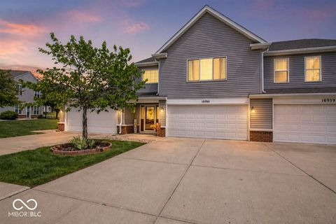 Photo of 16961 Fulton Place, Westfield, IN 46074 (MLS # 22097553)