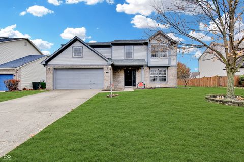 Photo of 2109 Cross Willow Lane, Indianapolis, IN 46239 (MLS # 22073365)