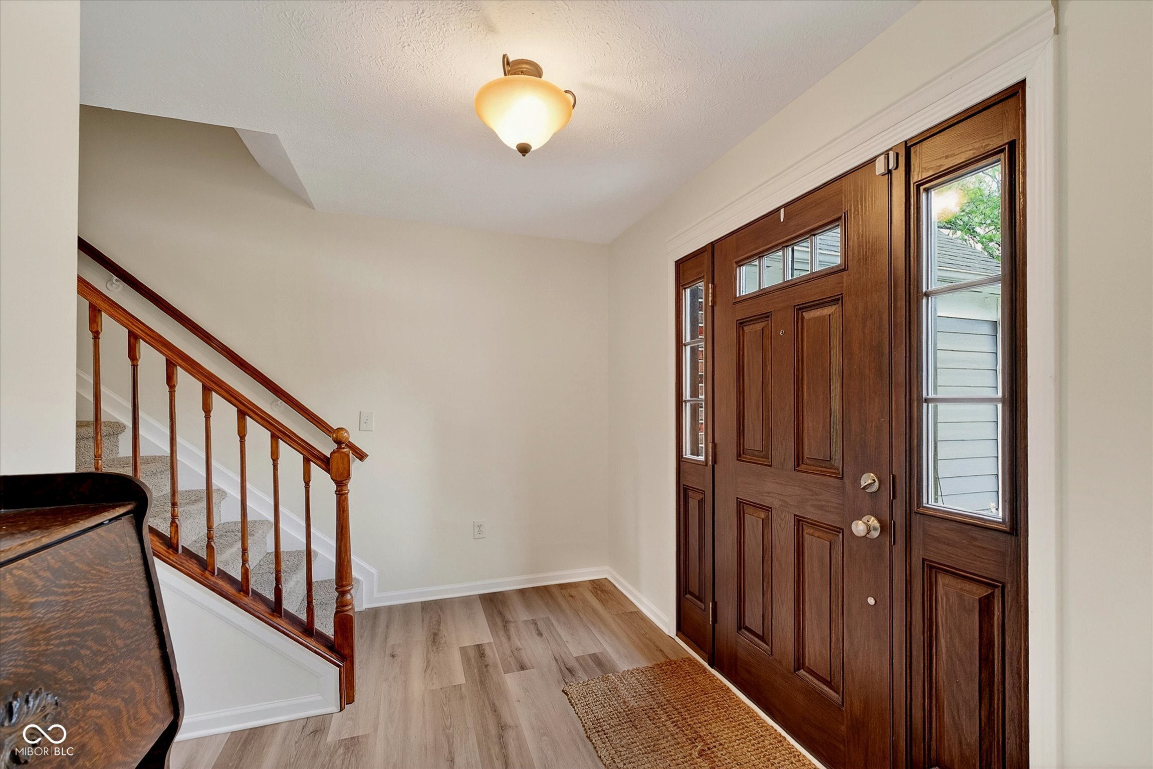 8365 Glen Highlands Drive