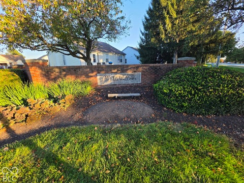 Photo of 5001 Falcon Grove Drive, Indianapolis, IN 46254 (MLS # 22130690)