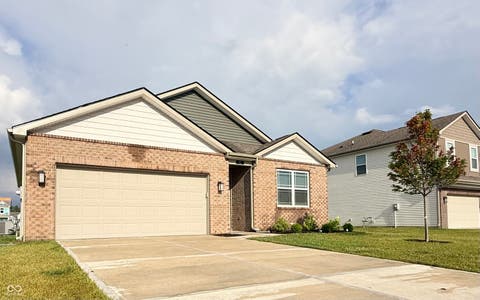 Property photo of 71 Varner Drive, Whiteland, IN 46184