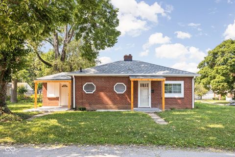 Photo of 4502 Evanston Avenue, Indianapolis, IN 46205 (MLS # 22094400)