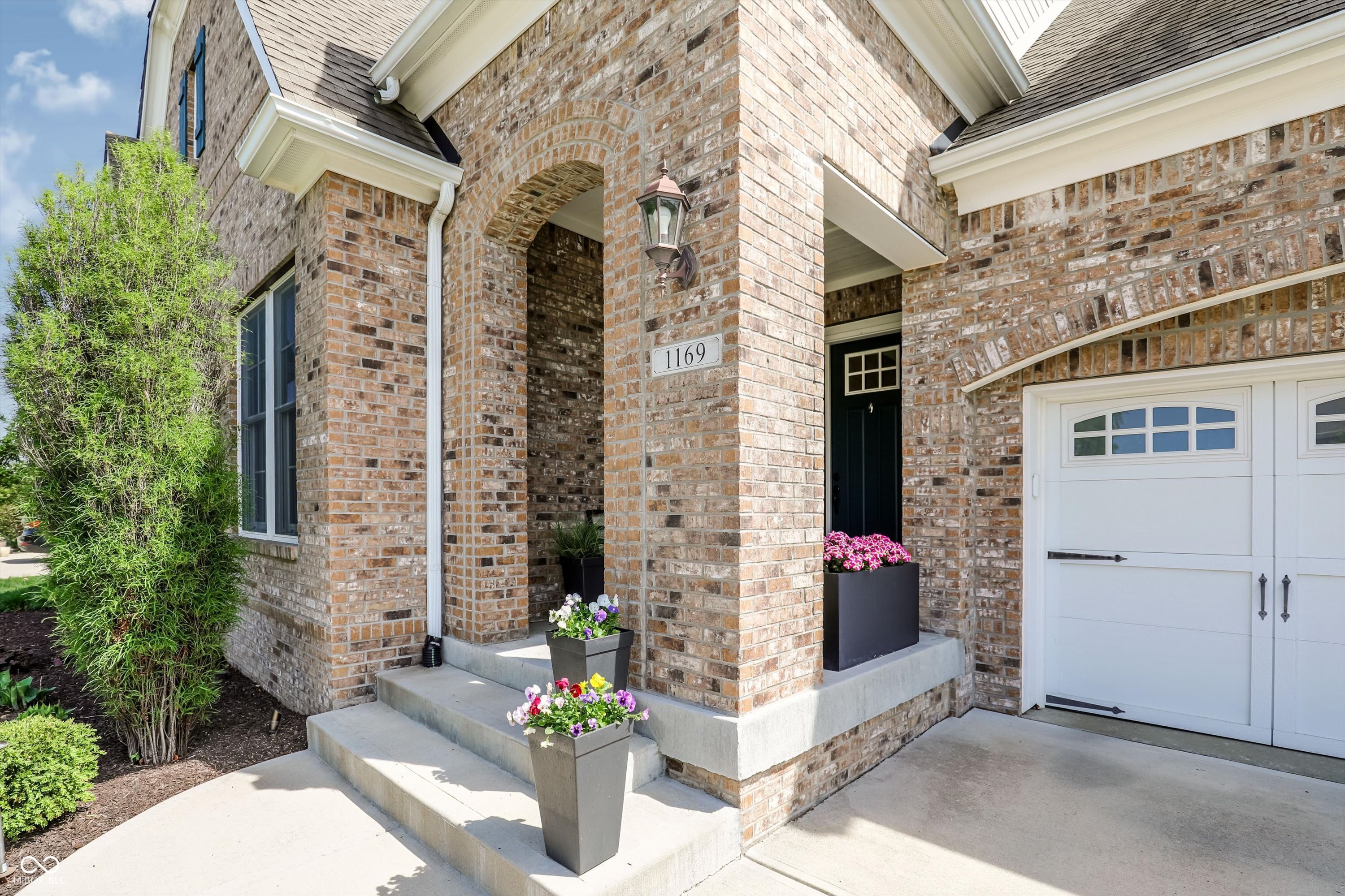 1169 Frenzel Parkway