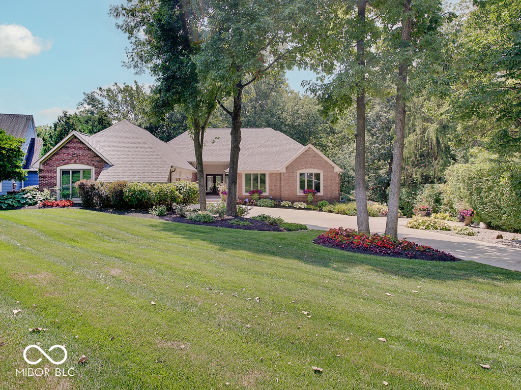 8613 Seaward Lane