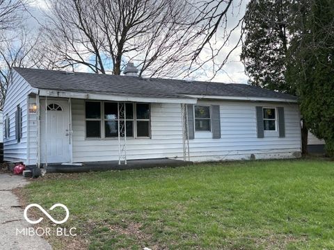 Photo of 1805 E Carver Drive, Muncie, IN 47303 (MLS # 22092033)