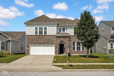 Photo of 2346 Creek Bank Drive, Columbus, IN 47201 (MLS # 22123727)