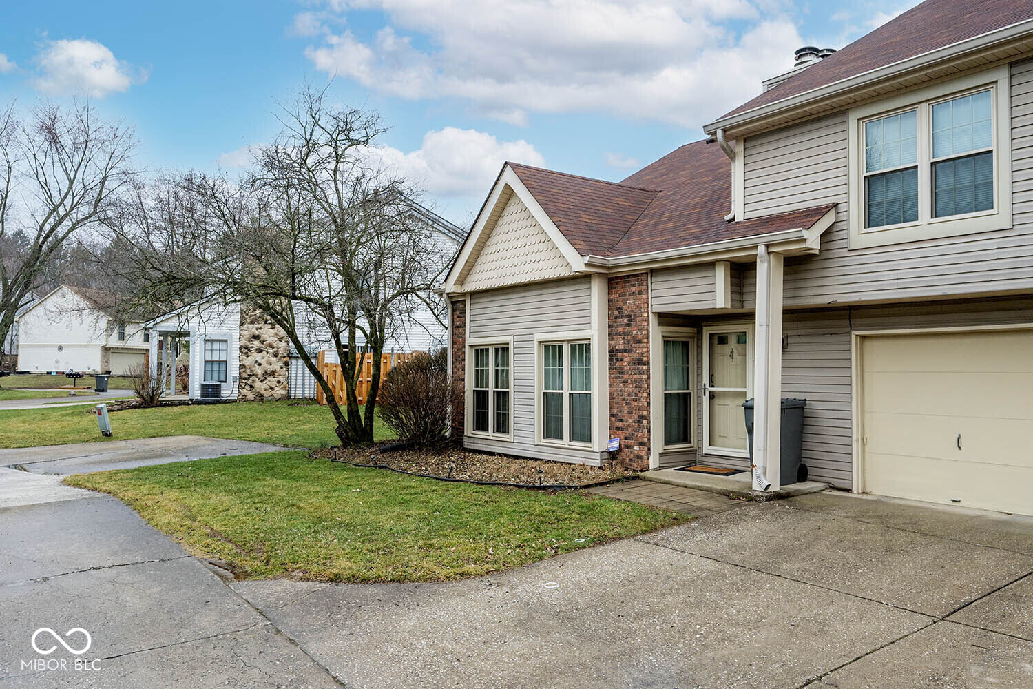 8012 Valley Farms Court