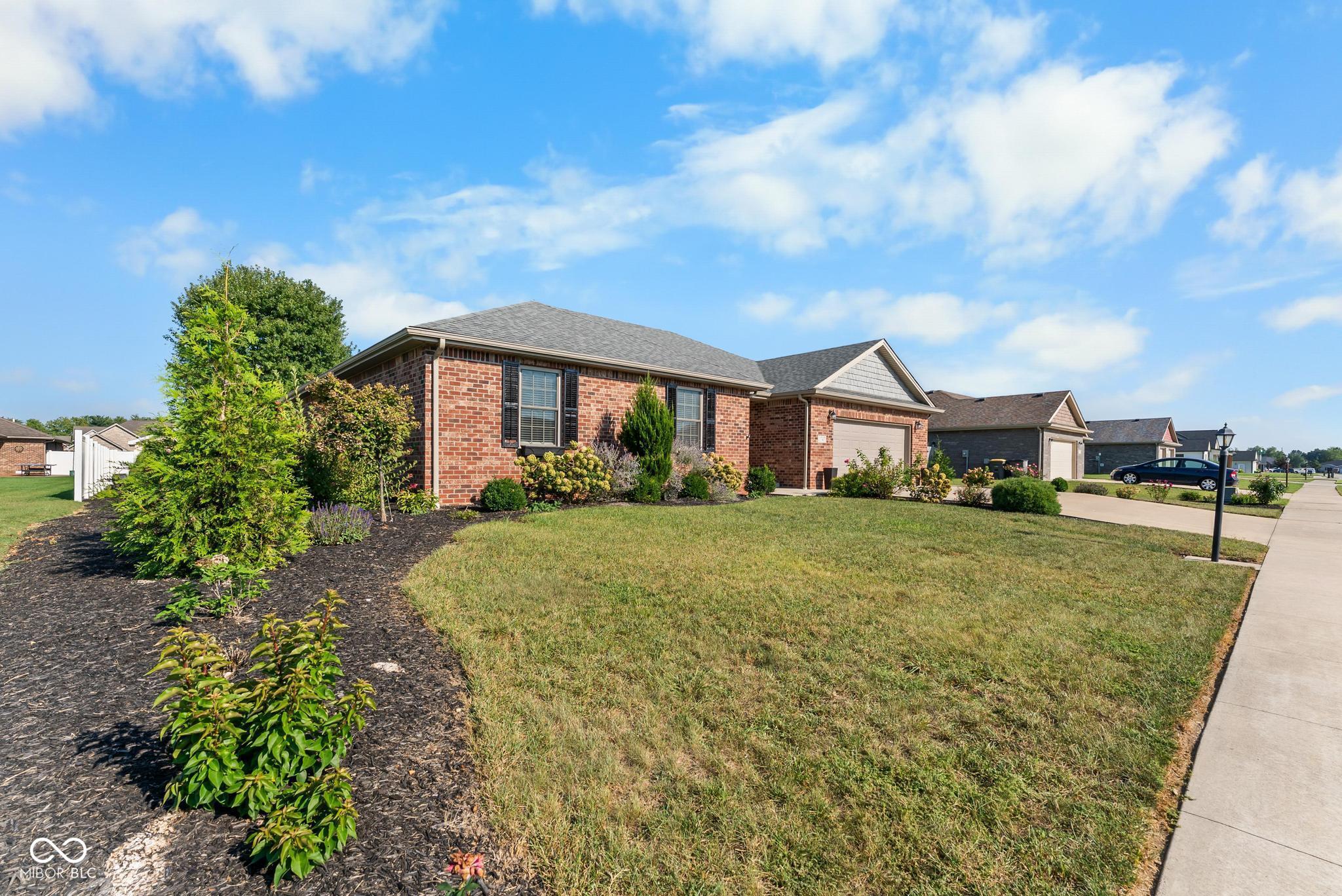 1747 W Bell Ford Drive