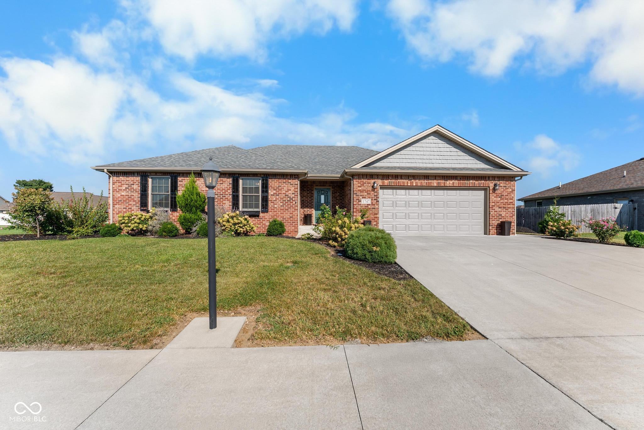 1747 W Bell Ford Drive