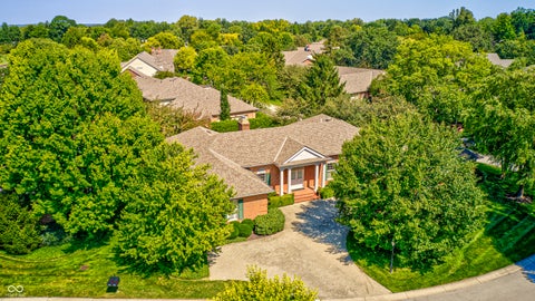 Photo of 7927 Beaumont Green West Drive, Indianapolis, IN 46250 (MLS # 22120126)