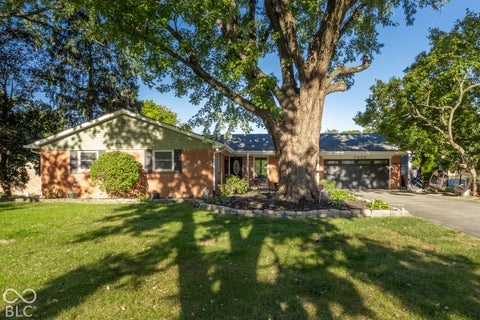 Photo of 7950 N Whittier Place, Indianapolis, IN 46250 (MLS # 22128385)