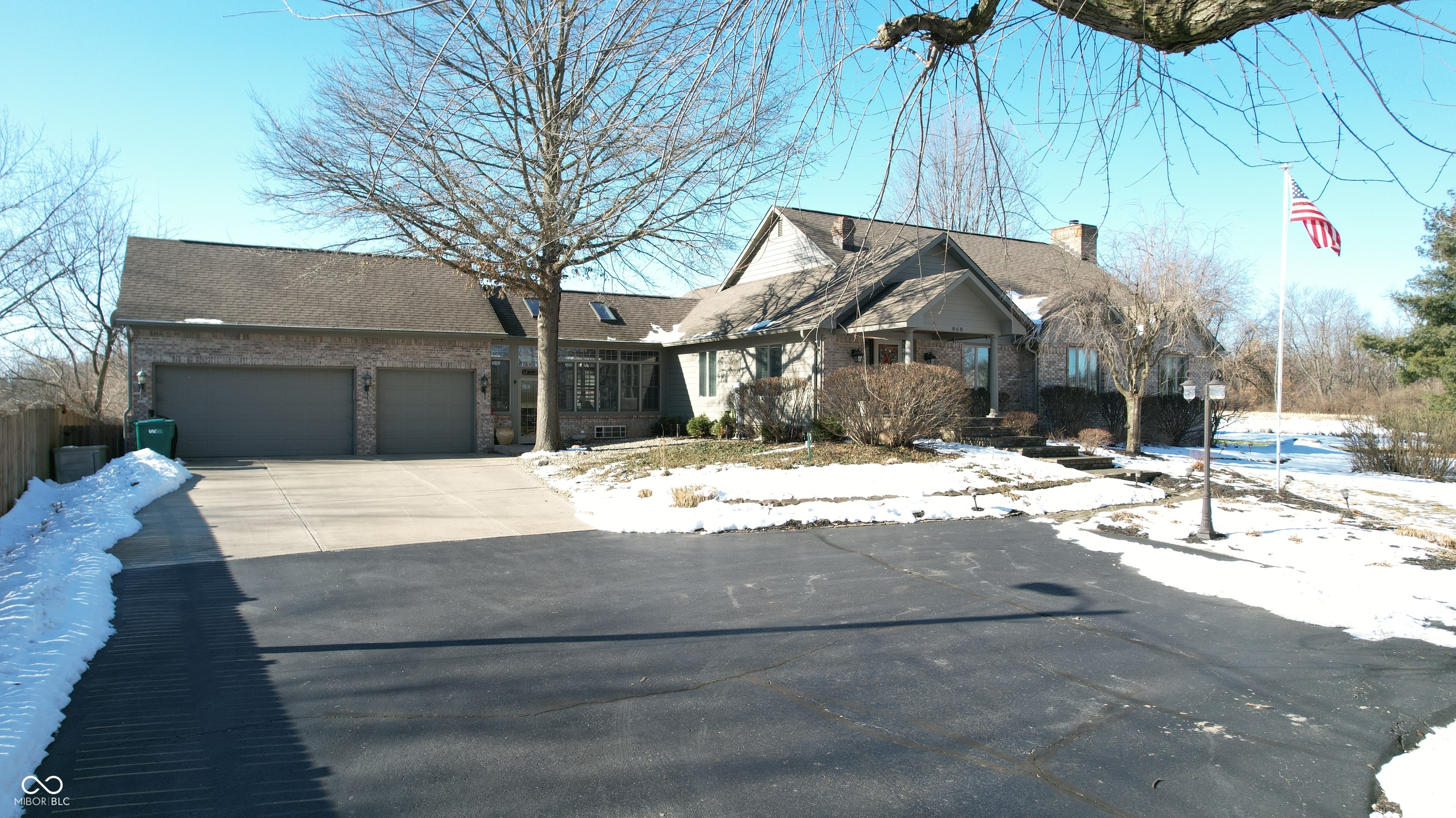 868 N Raceway Road