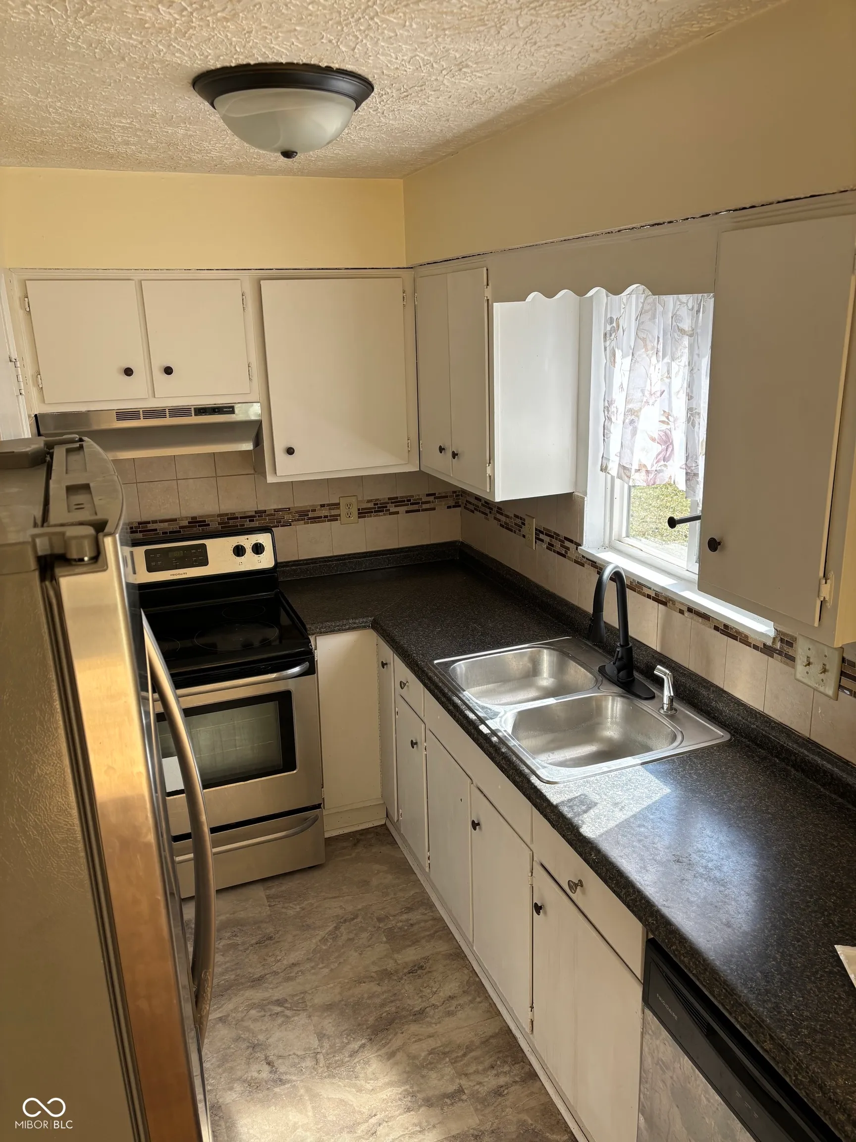 Indianapolis, Indiana 46227, United States, 3 Bedrooms Bedrooms, ,2 BathroomsBathrooms,Residential,Active,80428